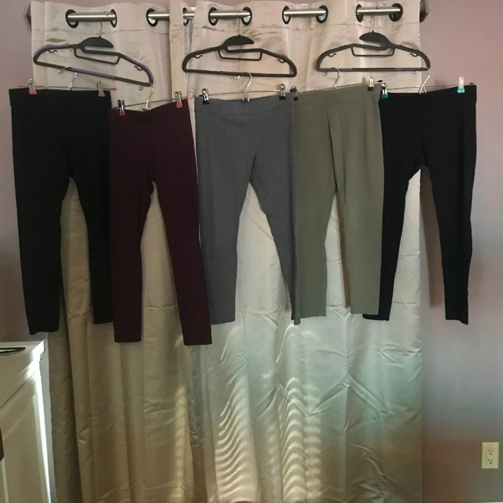 AERIE (AMERICAN EAGLE OUTFITTERS LEGGINGS.)
